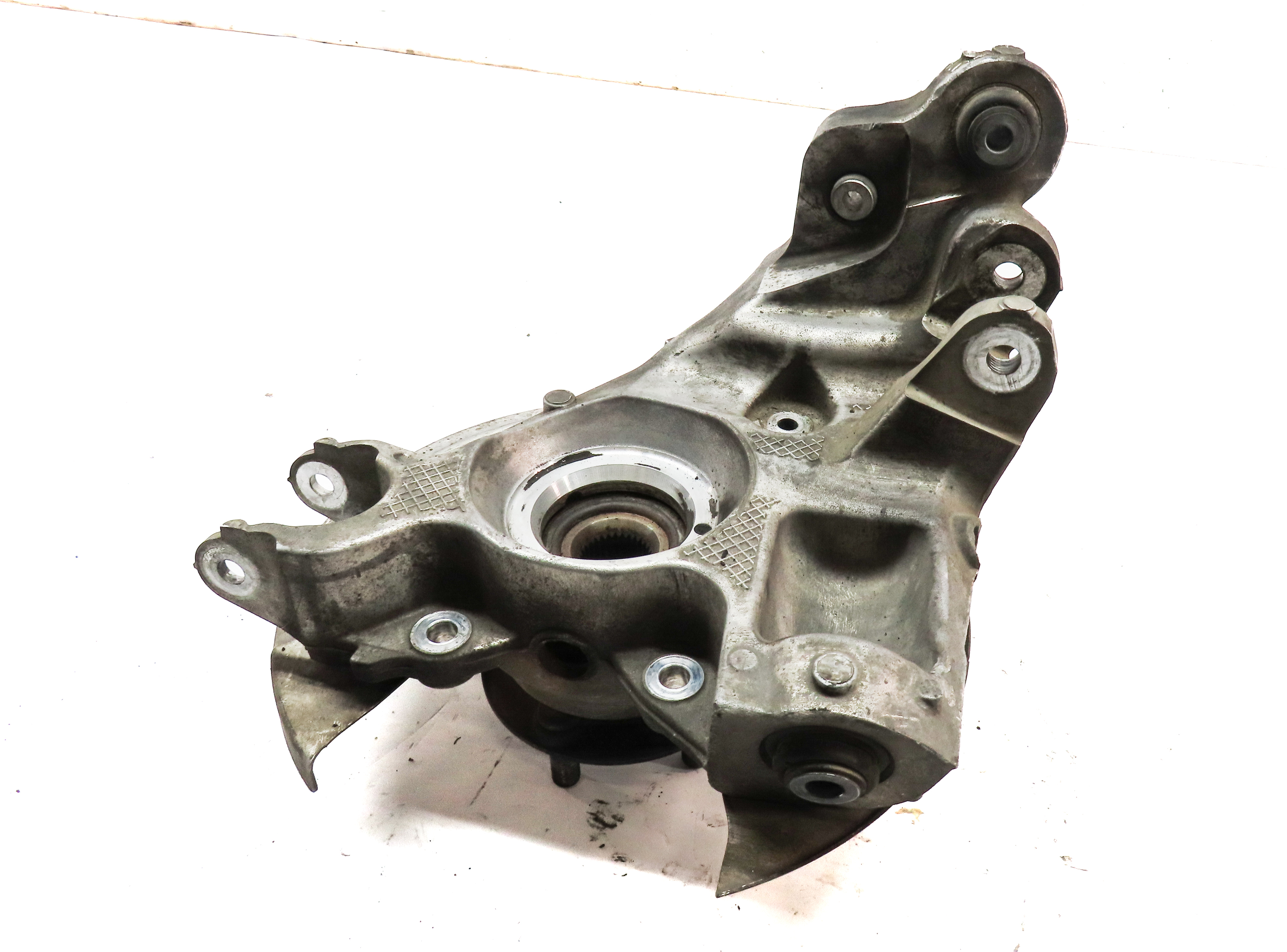2015-2019 LAND ROVER DISCOVERY SPORT (L550) LEFT DRIVER REAR SPINDLE KNUCKLE HUB — exact item pictured